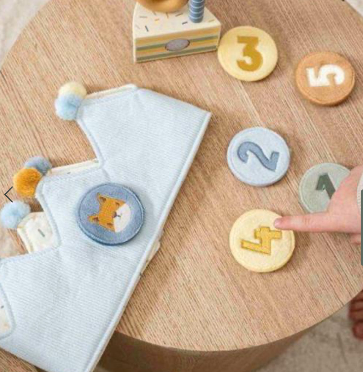 Geburtstagskrone mit Zahlen in Blau